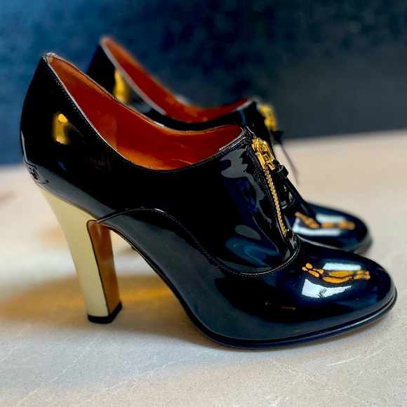 Vintage Valentino Size 38 - Picture 1 of 8